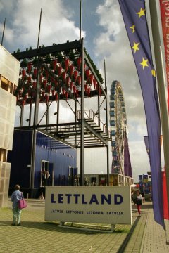 expo2_24s.jpg